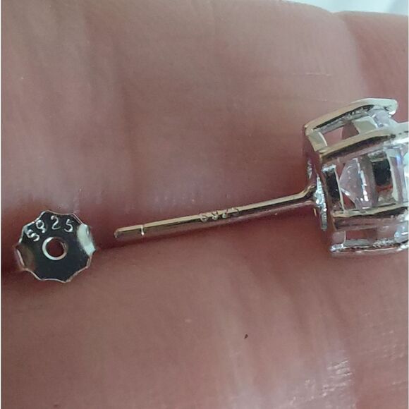 14K Gold Plated 925 Silver Sterling Cubic Zircon Stud Earrings 7mm - Picture 6 of 8